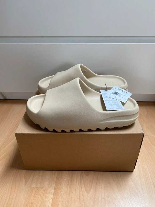 adidas Yeezy Slide .44