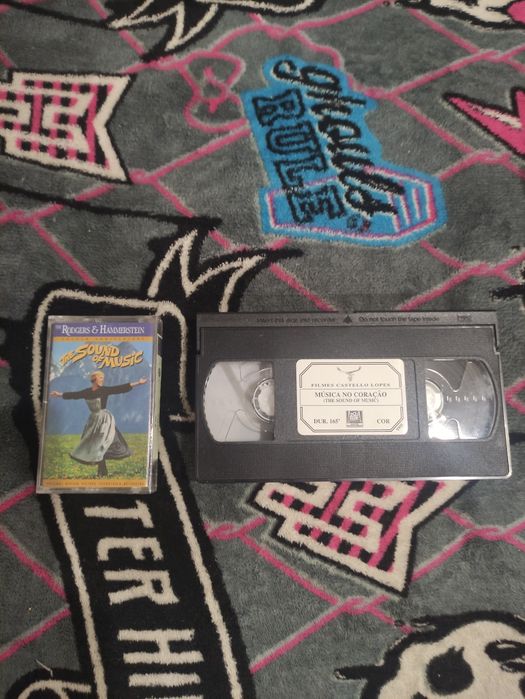 Filme Clássico Americano em VHS,com cassete de música.Musica n Coração