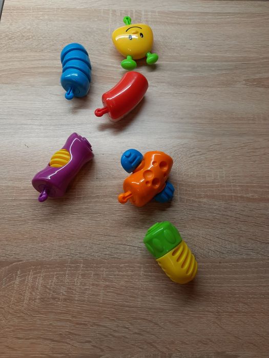 Fisher price Gąsienica, klocki