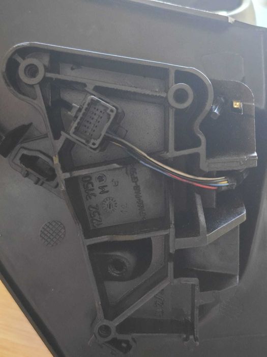 Retrovisor Direito Rebativel ORIGINAL Renault Megane 3