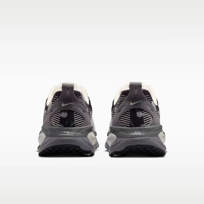 Nike Vomero 18 SE WMNS"Phantom Anthracite"
if4463-002