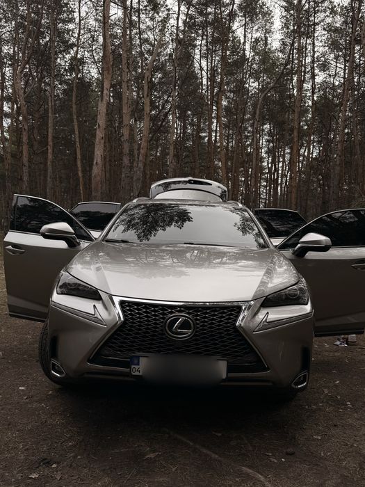 Продам обмен   Lexus  NX200t  2017 год