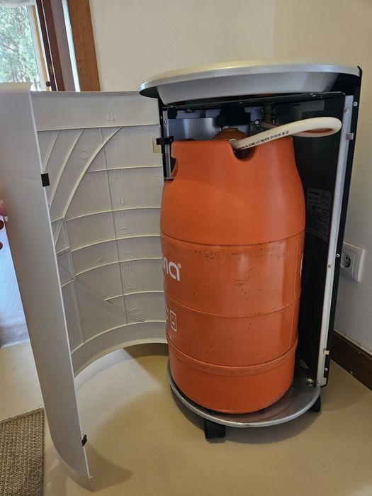Aquecedor Galp com botija pluma