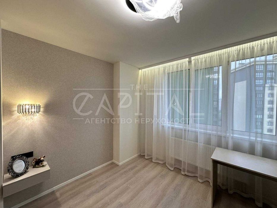 Продаж  ЛИКО ГРАД 3 кімнати  Максимовича Михайла ГЕНЕРАТОР