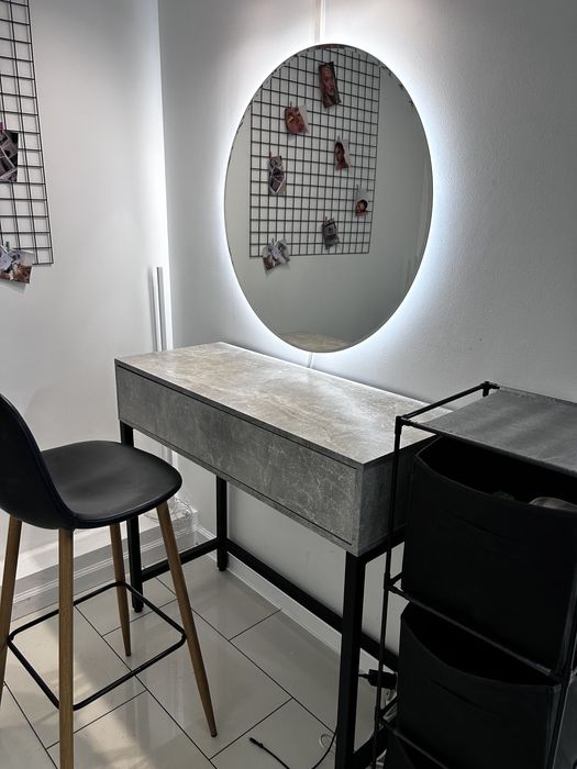 Продам меблі для салону краси