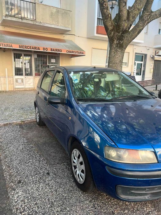 Fiat Punto vende-se ou troca para outro carro mesmo segmento  € 1.000 negociavel