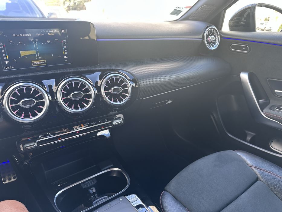 Mercedes-Benz  A250 e Cinza Mate