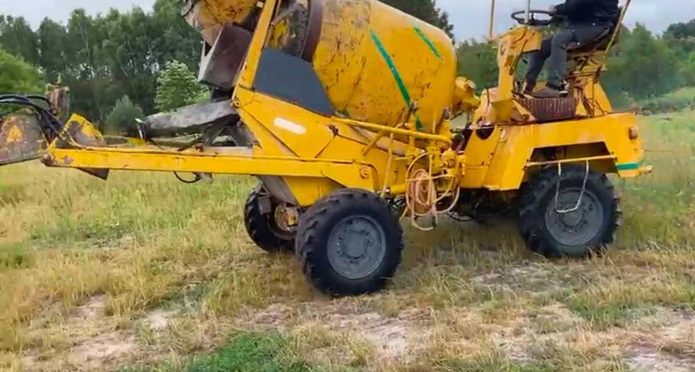 Betonomieszarka FIORI gruszka do betonu DIECI samojezdna 4x4