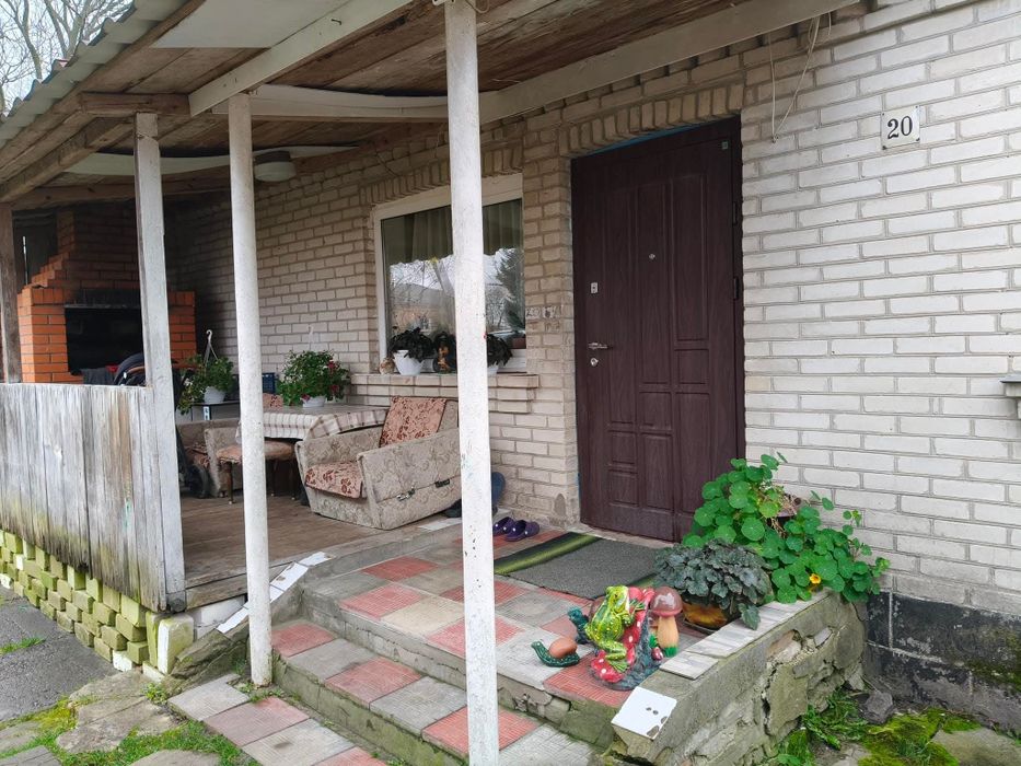 Продаж будинку для сім'ї