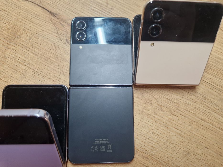 Samsung Galaxy Z Flip 2,3 деталі