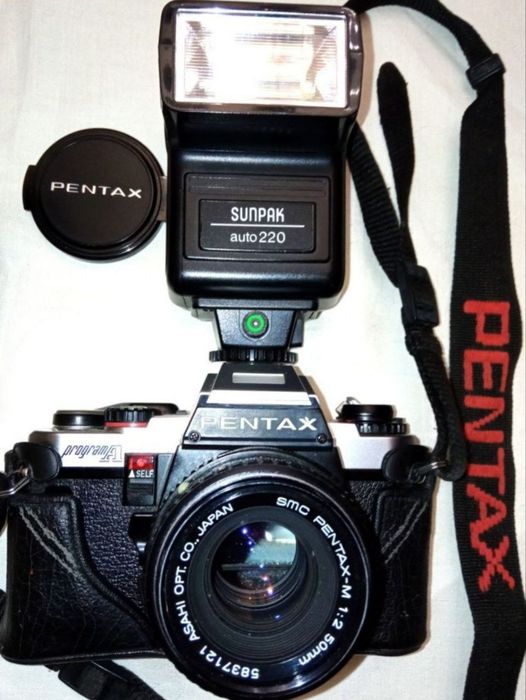 Продам фотоапарат Pentax в идеальном состоянии.