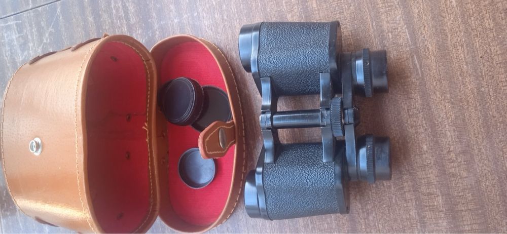 Бінокль 8 х 30  .