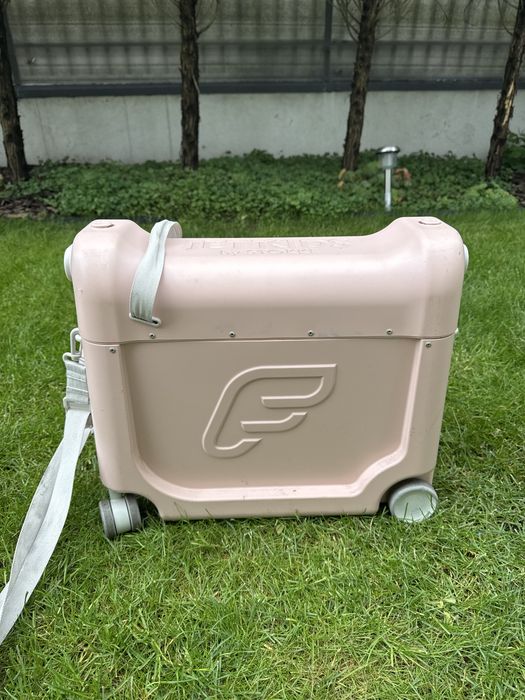 Jeżdżąca walizka - JetKids Stokke