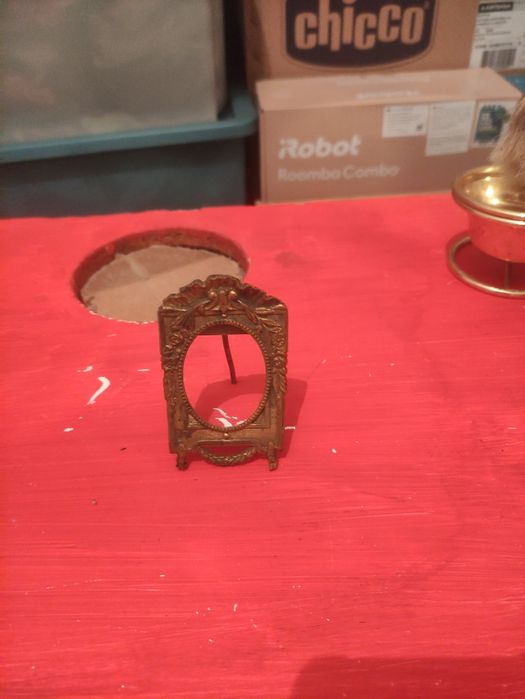 Peças antigas para desocupar