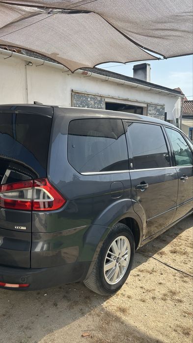 Ford Galaxy 1.8 TDCi Ghia foto 4