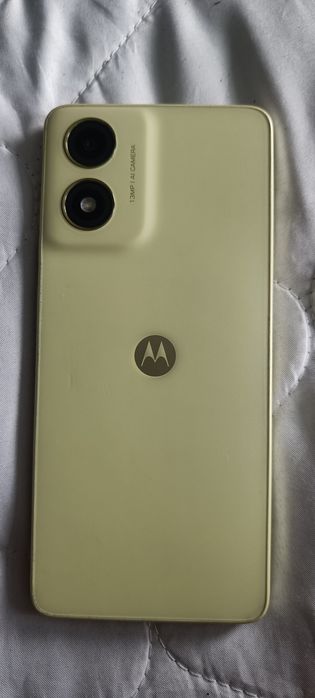 Смартфон Мото е14 від Motorola