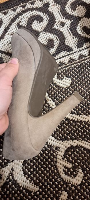 Туфлі беж натуральна замша