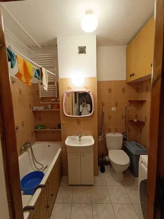 Kucie płytek kafelek podłóg wywoz gruzu demontaż boazerii kompleksowo