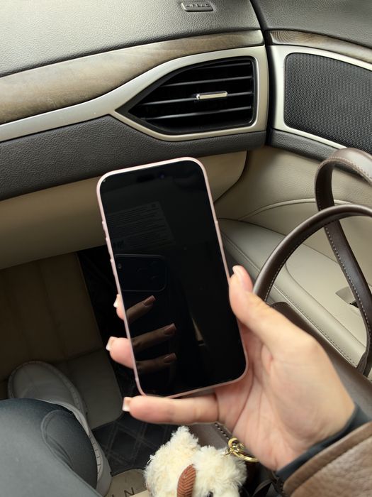iPhone 15, 128 GB
