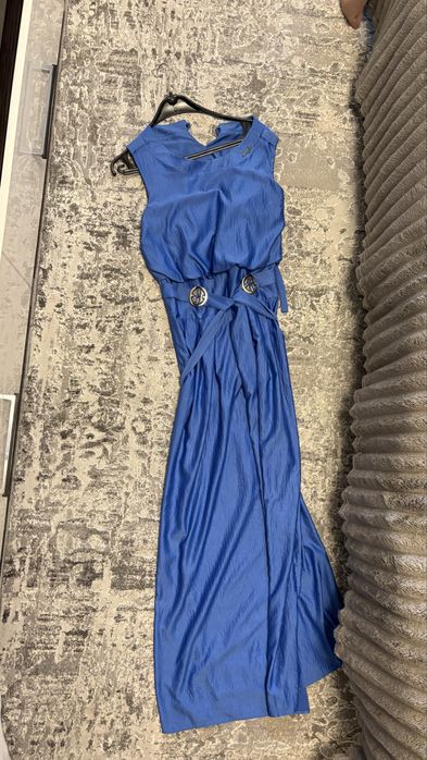 Вечірня сукня, плаття