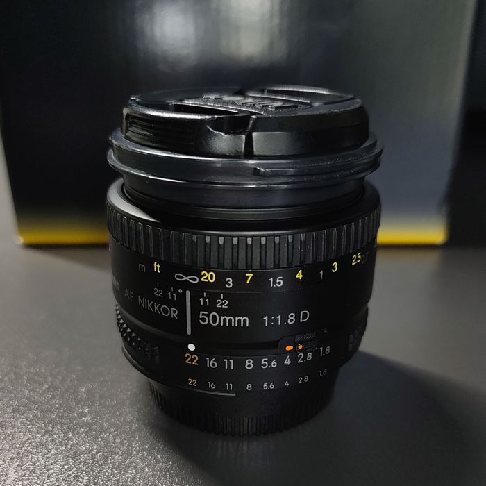 Об'єктив Nikon 50mm F/1.8D