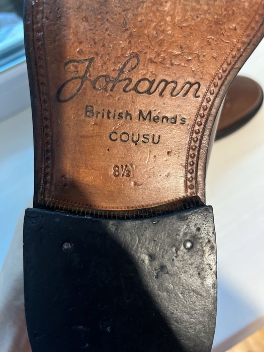 продам мужские туфли johann