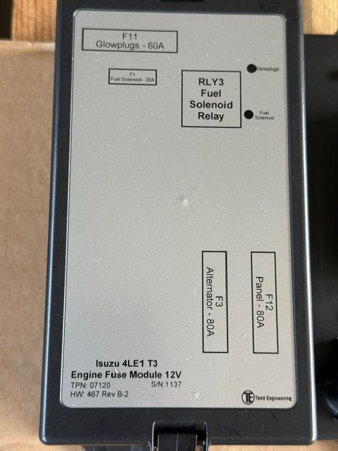 Isuzu Engine Control Module (ECM/ECU)4LE1 T3 module sterownik silnika