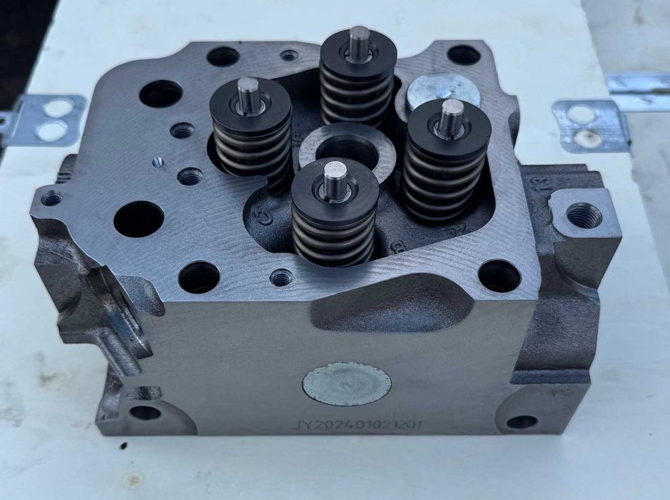 Glowica Mercedes Setra Class MTU OM457 om460  mp3 e5 z hamulcem nowa 1