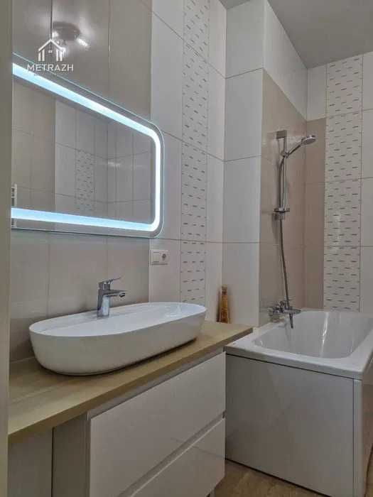 Продажа 2х комнатной квартиры 93 м2 Ремонт  МЕБЕЛЬ Техника ЖК АТОЛЛ