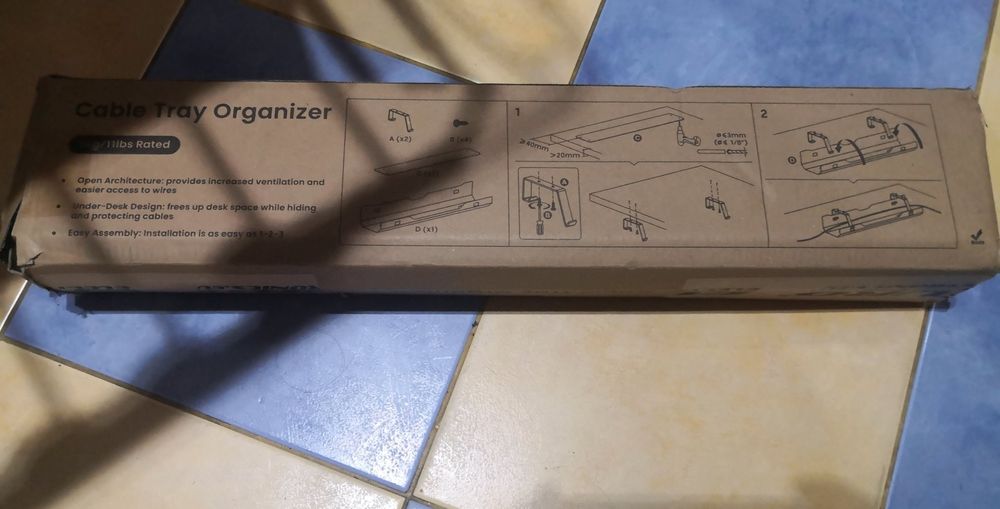 Uchwyt podbiurkowy (organizer na kable, listwę)