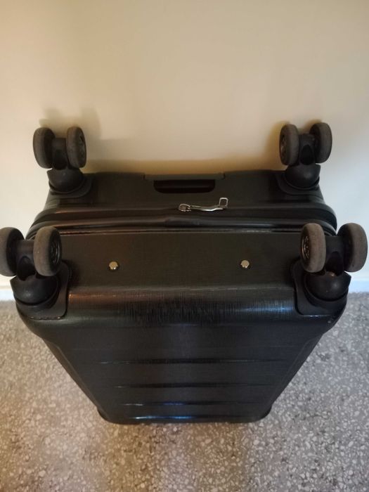 Walizka podróżna 60cmx38cmx23cm