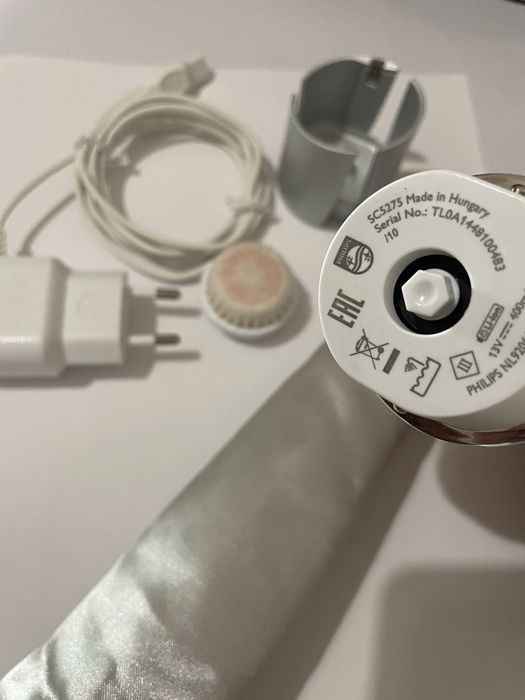 Прибор для чистки лица Philips SC 5275