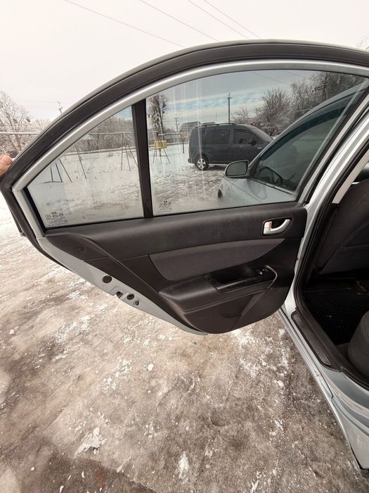 Продам Hyundai Sonata 2.0 газ/бензин