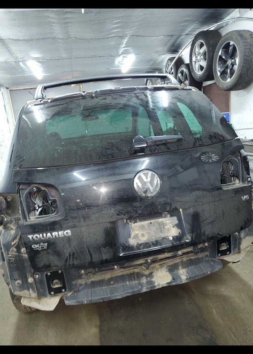 Ляда Фольксваген Таурег.  Кришка багажника Volkswagen Touaureg