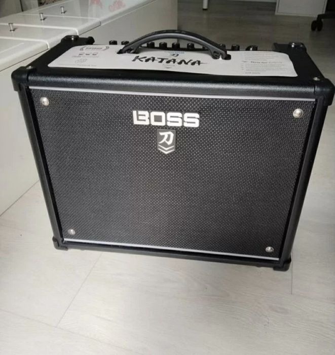 Гитарный комбоусилитель boss Katana 50 mk2
