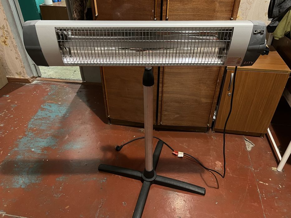 Інфрачервоний обігрівач UFO City 1800W