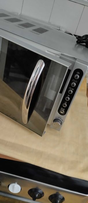 Vendo micro ondas em otimo estado