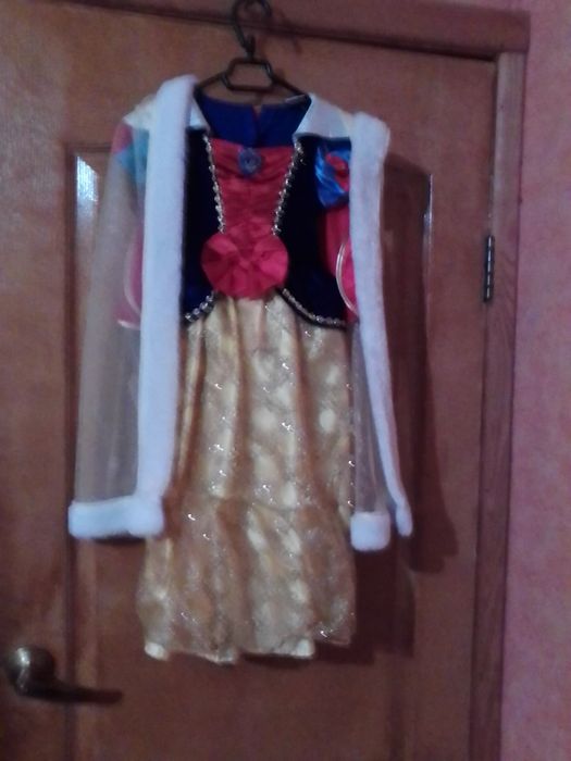 Новогодние костюмы.