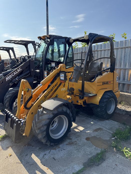 Ładowarka Schaffer 2445