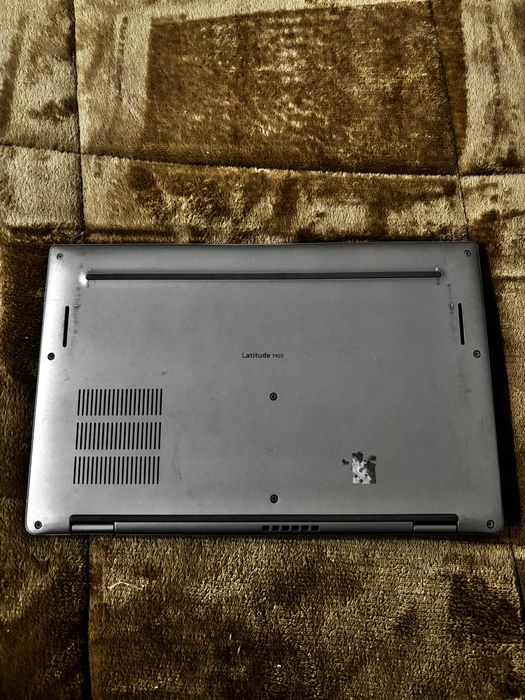 Laptop Dell Latitude 7420