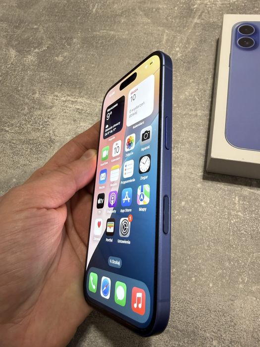 iPhone 16 Ultramarine 128 GB  Stan idealny Bateria 100%