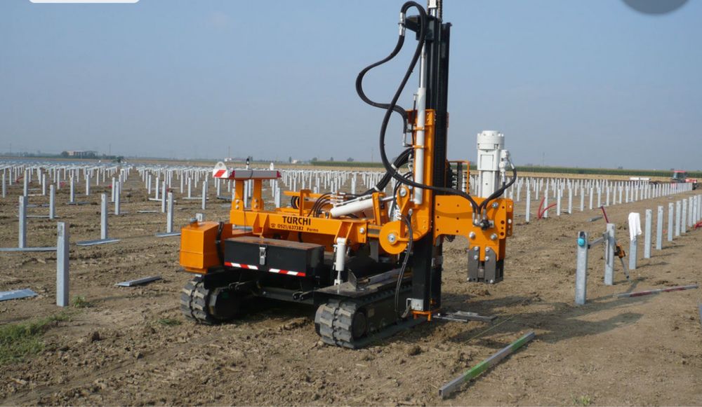 Забивка паль. Сонячні електростанції. СЄС. Забивка паль.Gayk HRE 3000