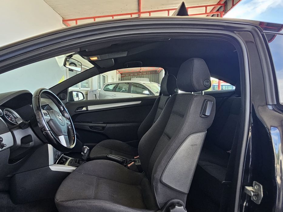 OPEL ASTRA GTC 1.3 CDTI impecavel