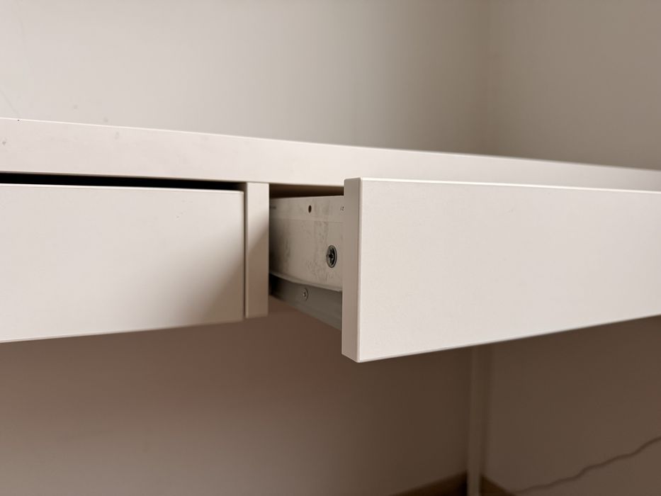 Biurko ikea micke duze białe