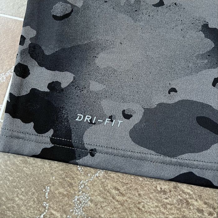 Nike dri-fit компресійна футболка спортивна