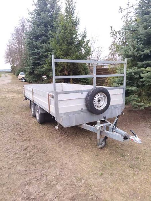 przyczepa dwuosiowa laweta 2700dmc