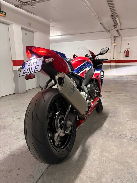 Honda CBR 1000 RR-R SP 2021