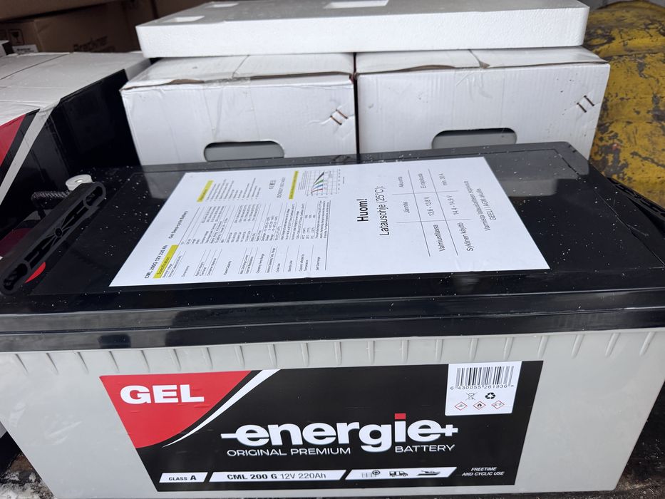 Акумулятор гелевий тяговий для дбж з Румунії 220а 60кг є опт батерея