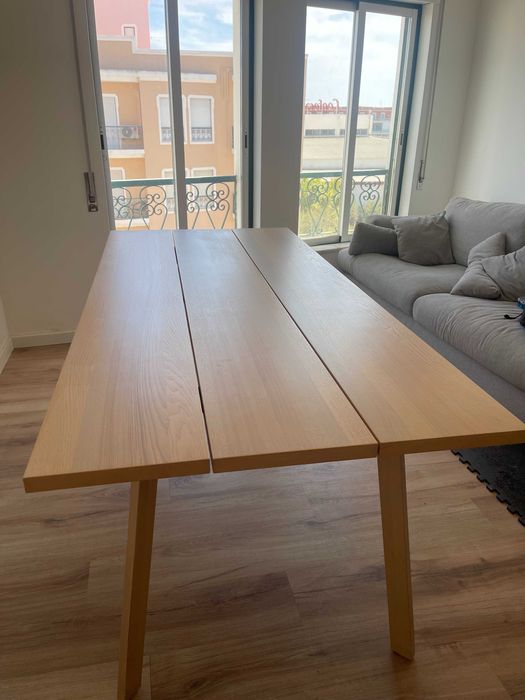 Mesa Ikea Ypperlig 200x90