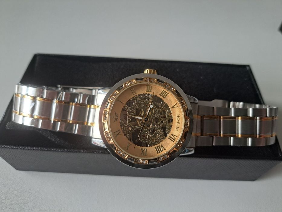 Nowy zegarek automatyczny